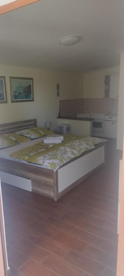Apartmani Am Krk Town Eksteriør bilde