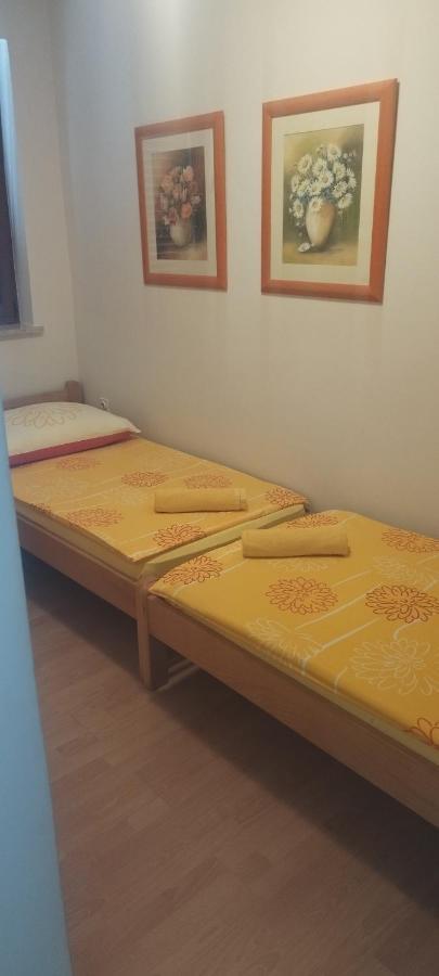 Apartmani Am Krk Town Eksteriør bilde