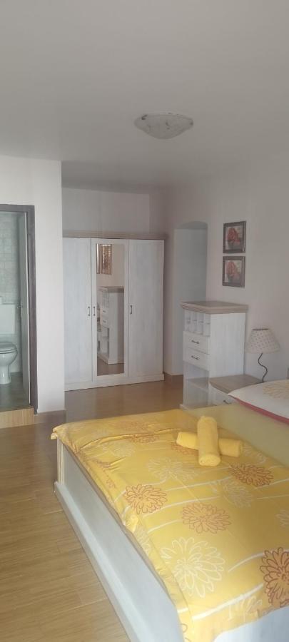 Apartmani Am Krk Town Eksteriør bilde